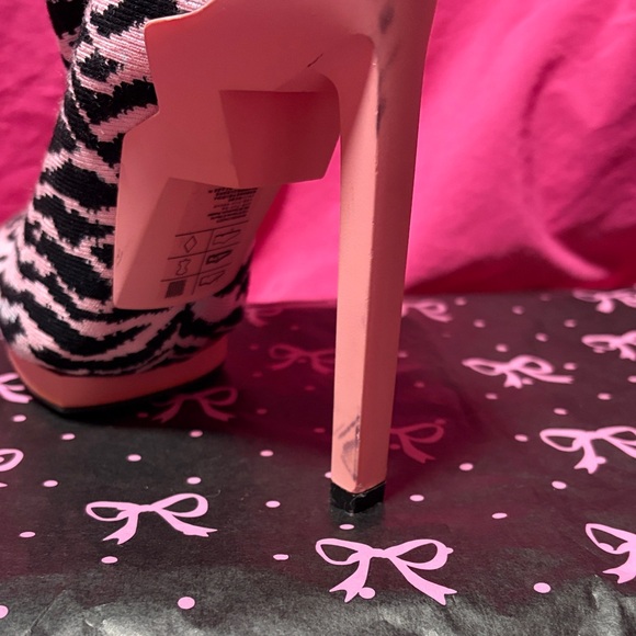 Kenzo X H&M Zebra Heeled Boots - Picture 5 of 7